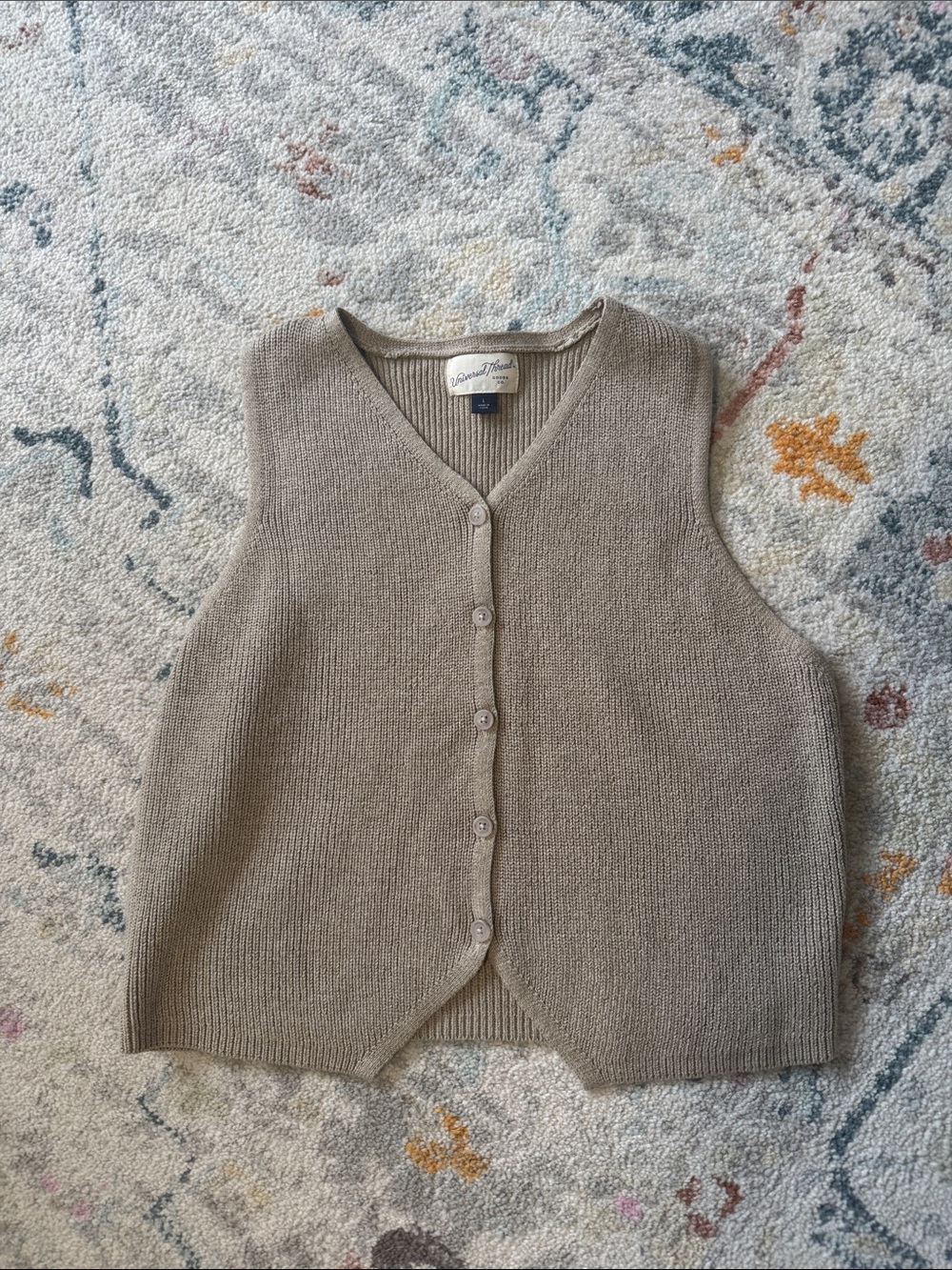 Universal Thread Taupe Button Front Knit Tank